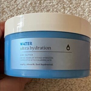 Bath & Body Works Water Ultra Hydration Blue Moisturizer -NWT